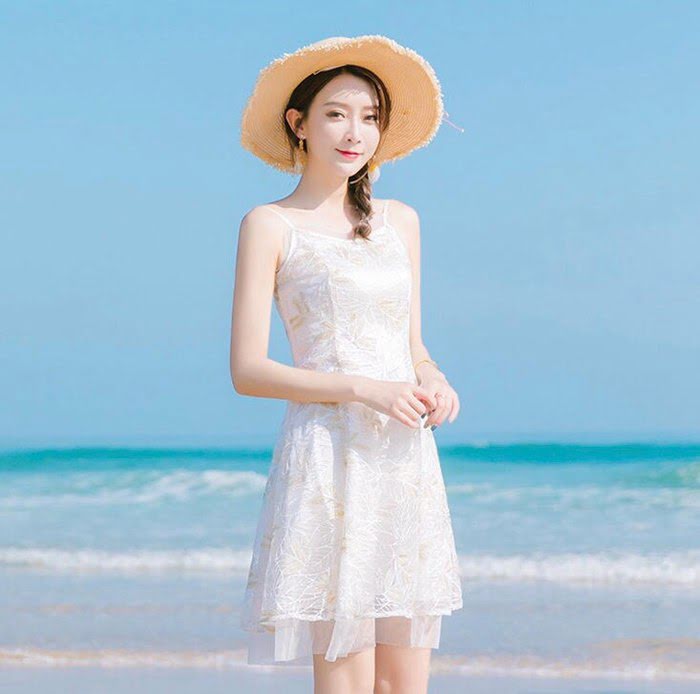 Chanel女裝 香奈兒連衣裙 法國專櫃同步 2019新款 刺繡V領 微透紗多層蕾絲裙 女款連衣裙  xly1420